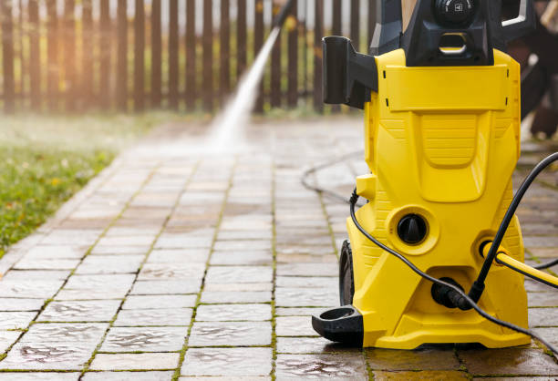 Best Driveway Pressure Washing  in Waelder, TX